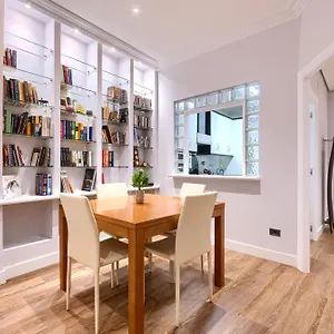 https://encantador-apartamento-a-orillas-de-la-ria.sansebastianhotels.net